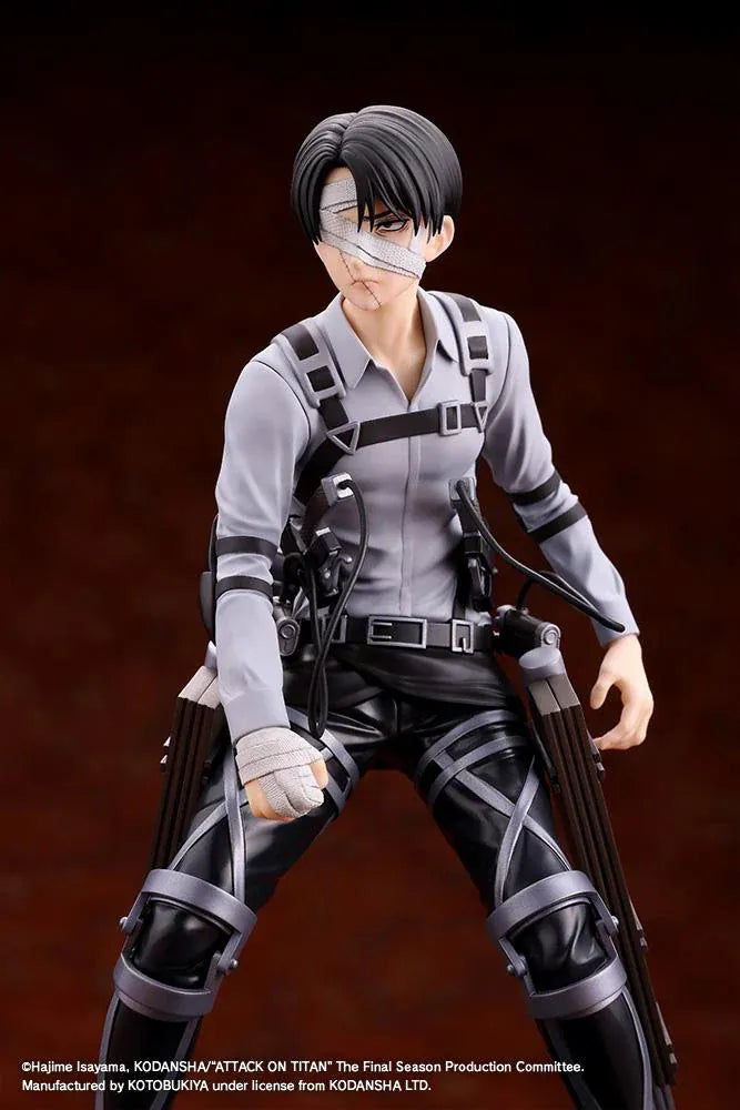 Levi Ackerman The Final Season Ver. Oshi Works figure with facial and hand bandages, a gray shirt, black harness and equipment, on a black base.