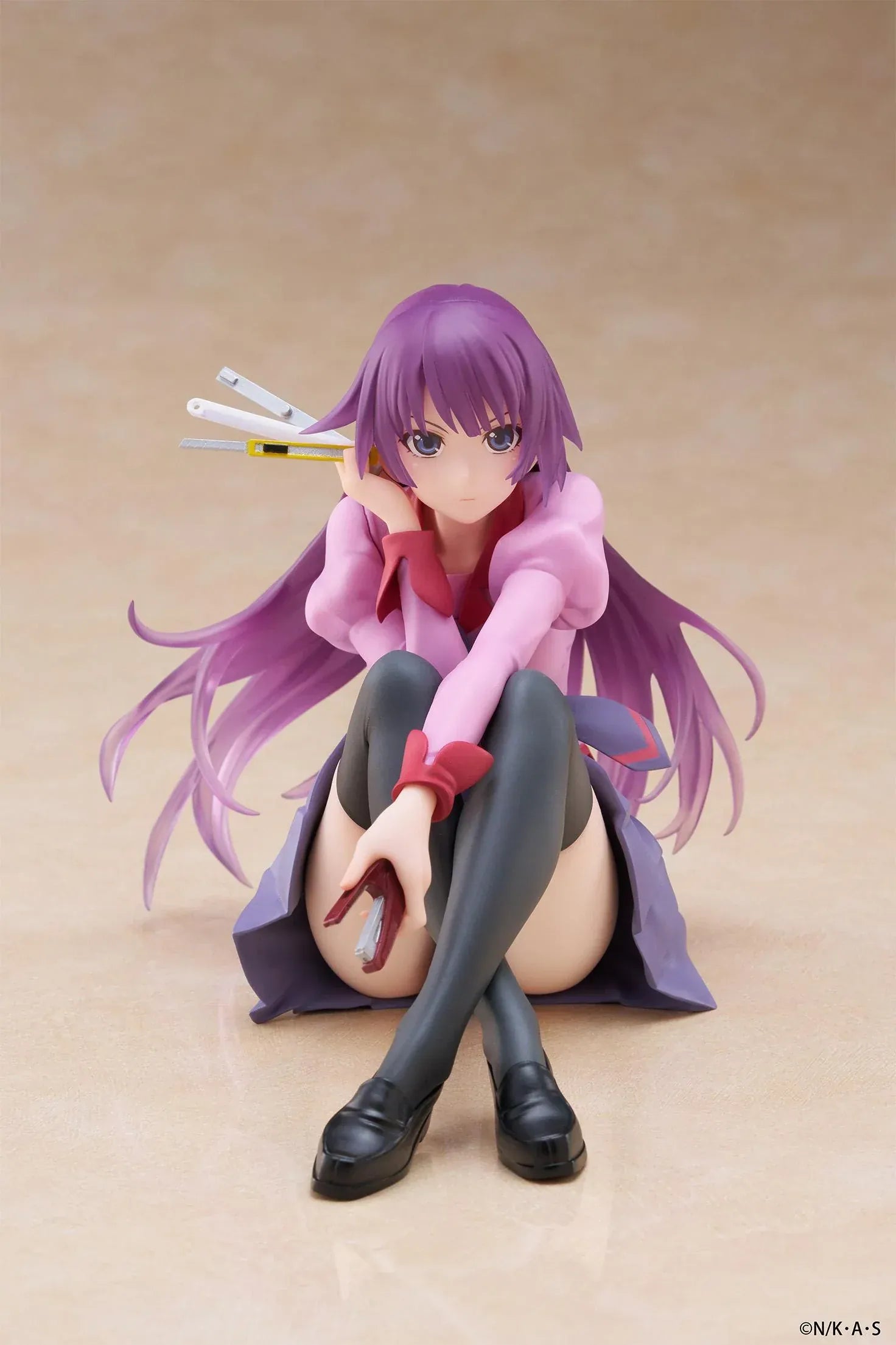 Hitagi Senjougahara Desktop Cute reissue figure from Monogatari Series sitting with stationery accessories