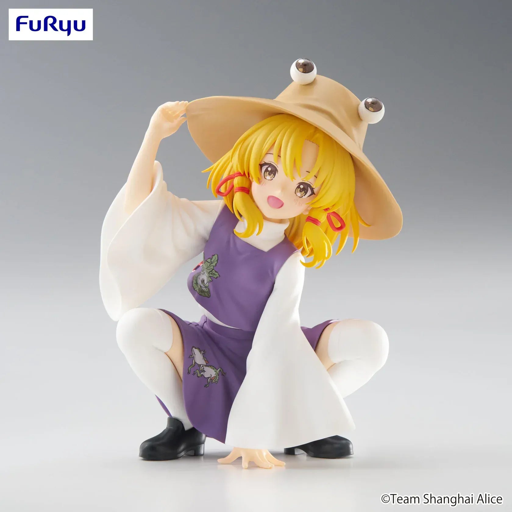Noodle stopper figure of Touhou Project’s Suwako Moriya crouching playfully in a purple dress with frog-eye hat, designed to sit on the edge of a cup or shelf.