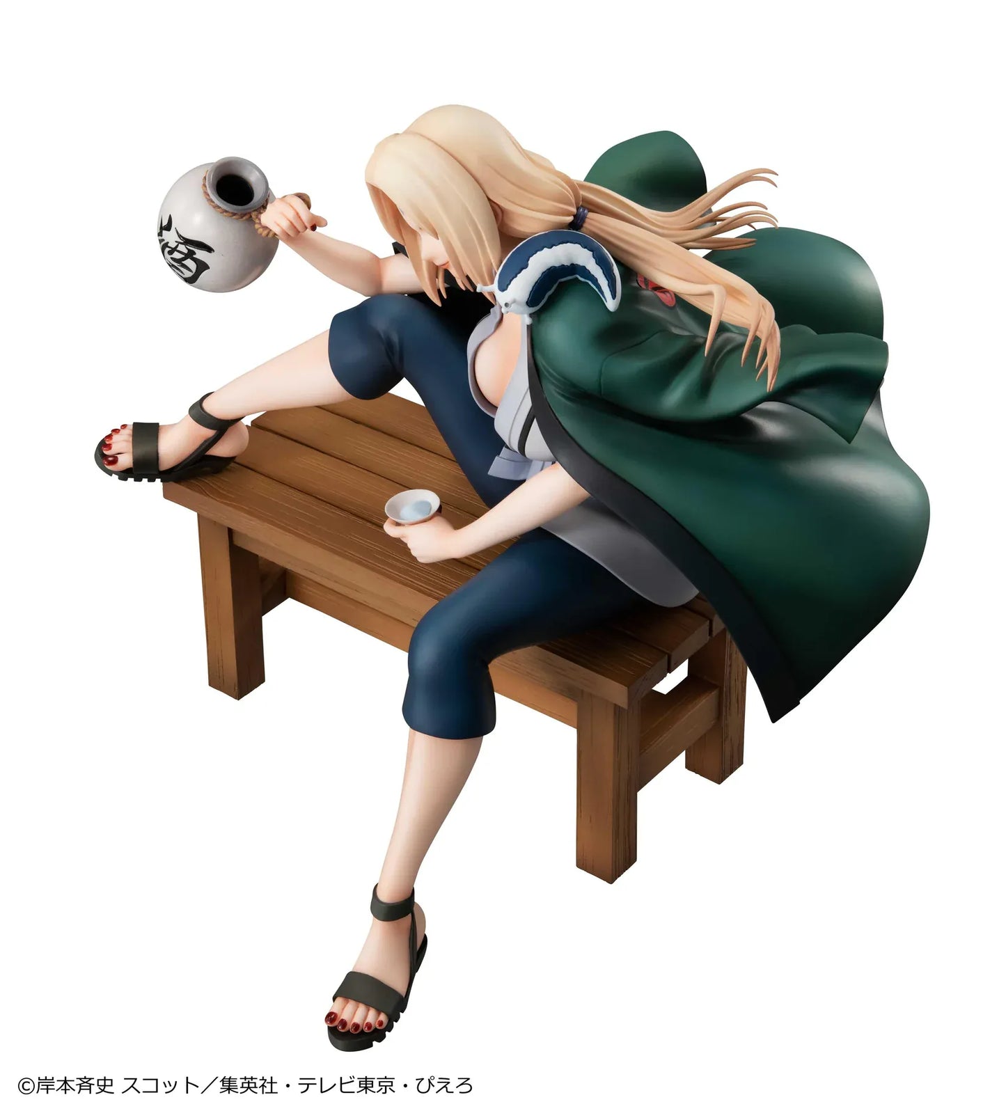 Naruto Shippuden Naruto Gals Tsunade Ver.2 2nd Rerelease figure seated on a bench with green haori, sake bottle, and Katsuyu detail