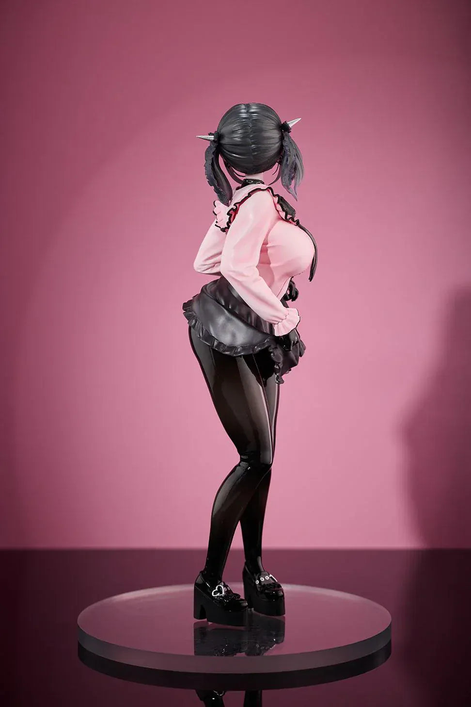 Illustration Dear My Rubber Kurokawa Miu 1/6 scale figure with glossy outfit and display base