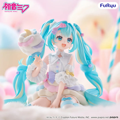 Hatsune Miku melffy Figure Sugar Cloud featuring Miku with bright twin tails, pastel outfit, candy-inspired accessory, and cute seated pose