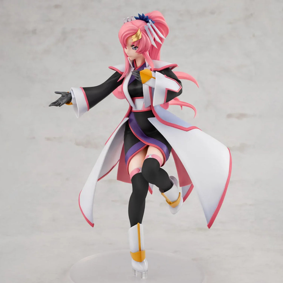 Gundam Girls Generation Lacus Clyne Battle Surcoat Ver. figure with flowing pink hair, a white surcoat with pink trim, and one gloved hand extended.