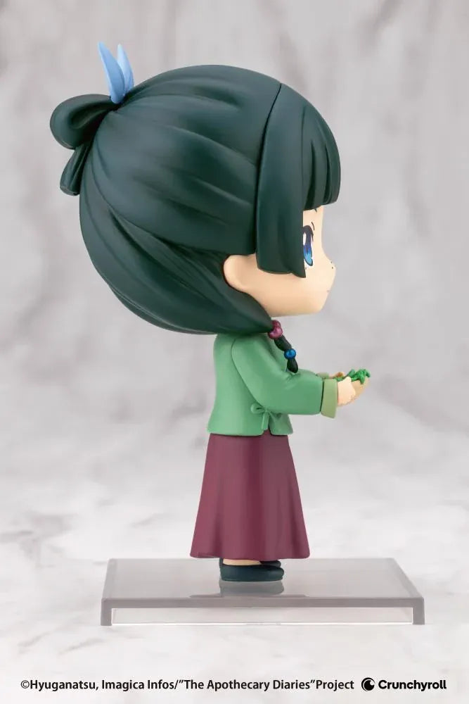 The Apothecary Diaries Oshi Works Mini Maomao Figure wearing a green outfit and holding a basket