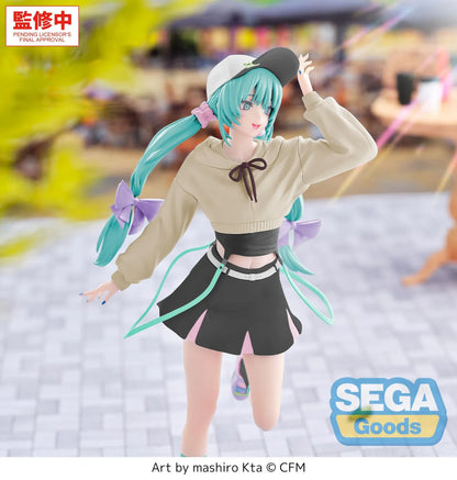 Hatsune Miku Luminasta Stroll Ver. figure wearing a cream hooded top, black skirt and cap, with lavender hair bows and pastel sneakers.