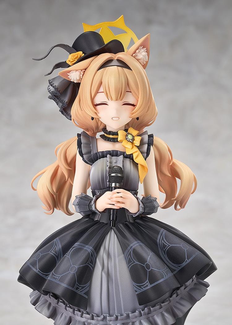 Blue Archive Mari Idol Memorial Lobby Ver 1/7 scale figure holding microphone in black dress