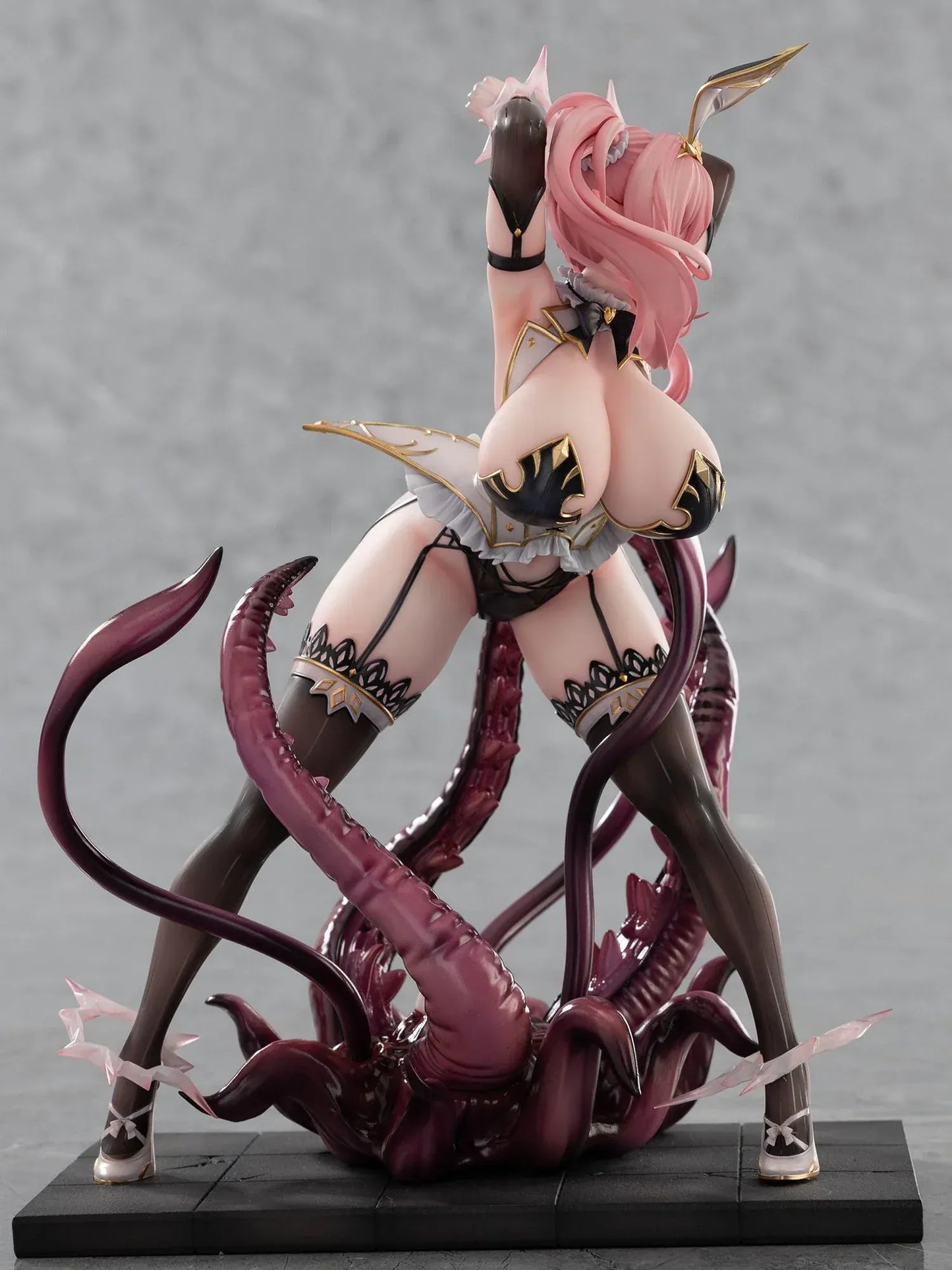 Alice illustration by Ulrich deluxe edition 1/6 scale anime figure with tentacle base