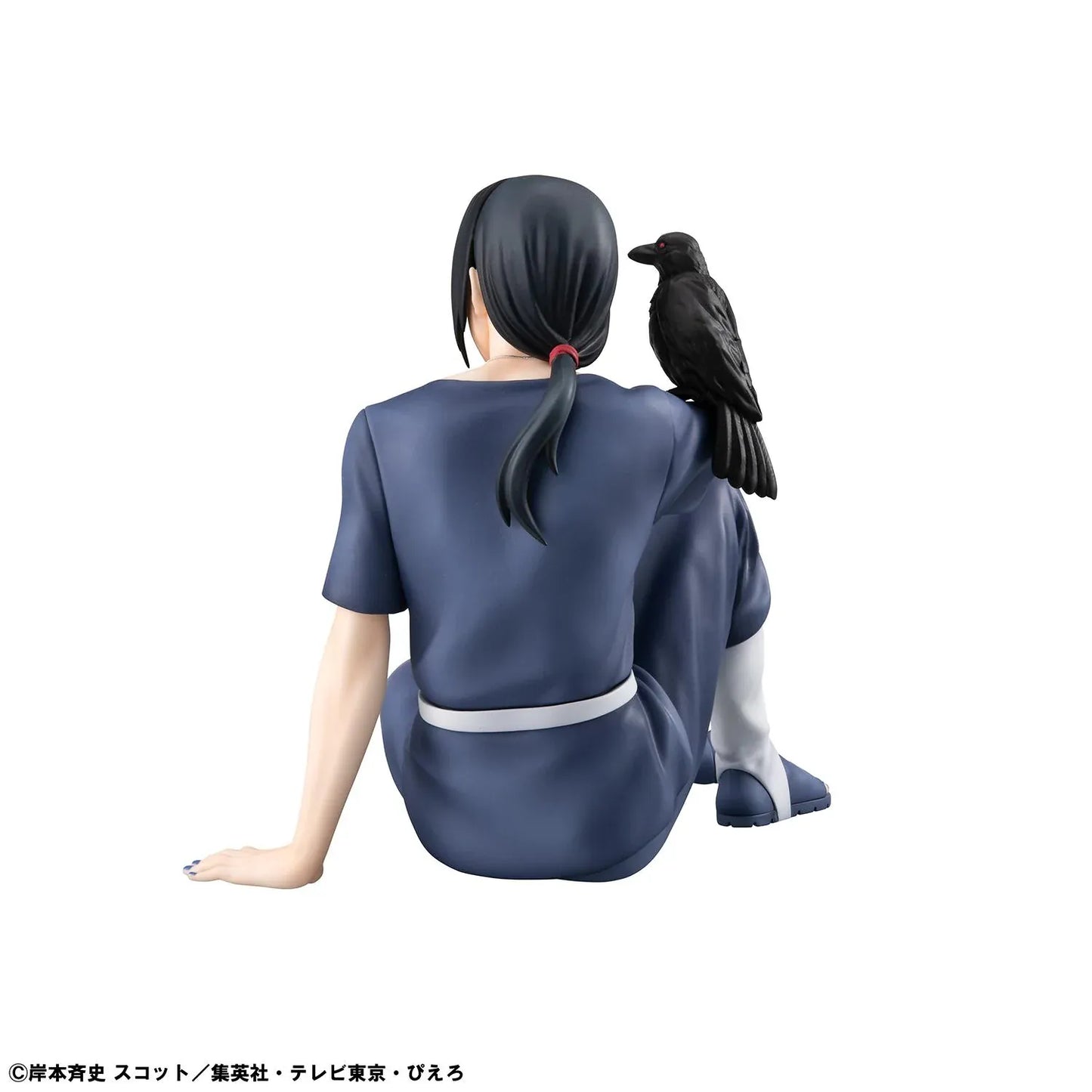 Naruto Shippuden G.E.M. Series Itachi Uchiha Tenohira figure featuring Itachi seated with Sharingan eyes, Leaf Village headband, shinobi outfit, and crow detail.