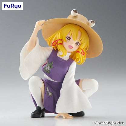 Noodle stopper figure of Touhou Project’s Suwako Moriya crouching playfully in a purple dress with frog-eye hat, designed to sit on the edge of a cup or shelf.