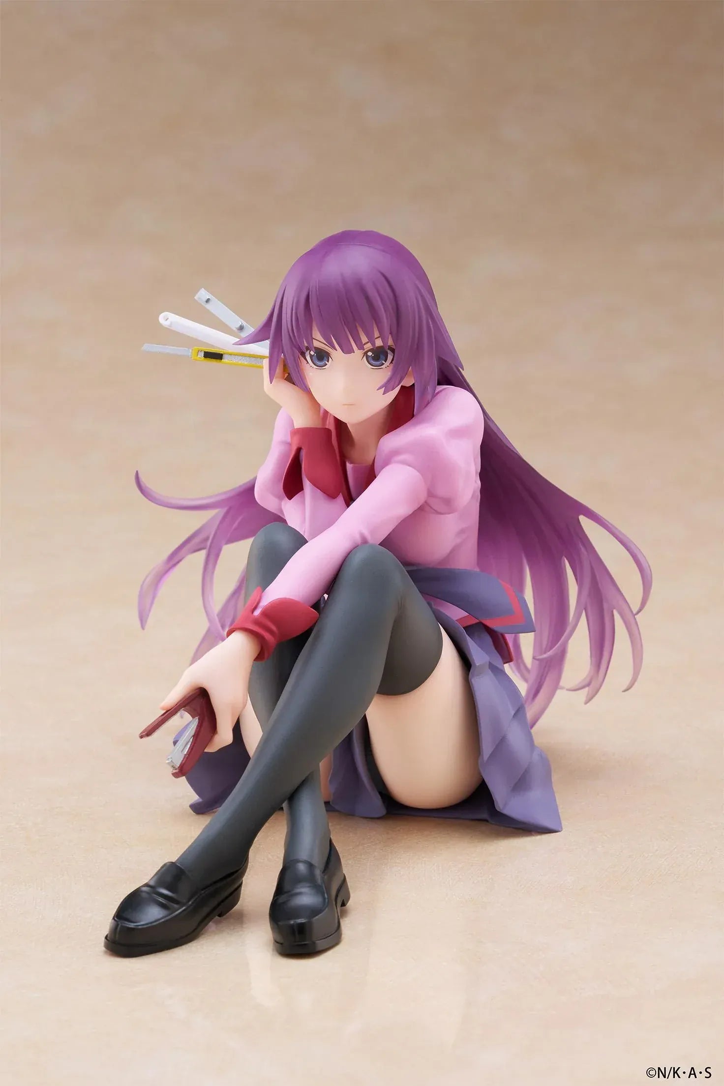 Hitagi Senjougahara Desktop Cute reissue figure from Monogatari Series sitting with stationery accessories