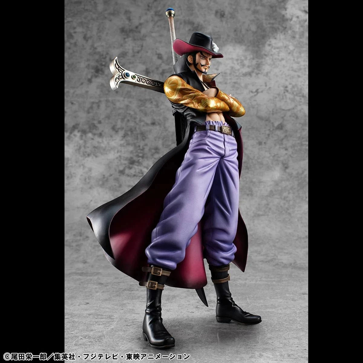 One Piece Portrait of Pirates SA-Limited Dracule Mihawk Ver. R Figure standing with arms crossed and sword on back