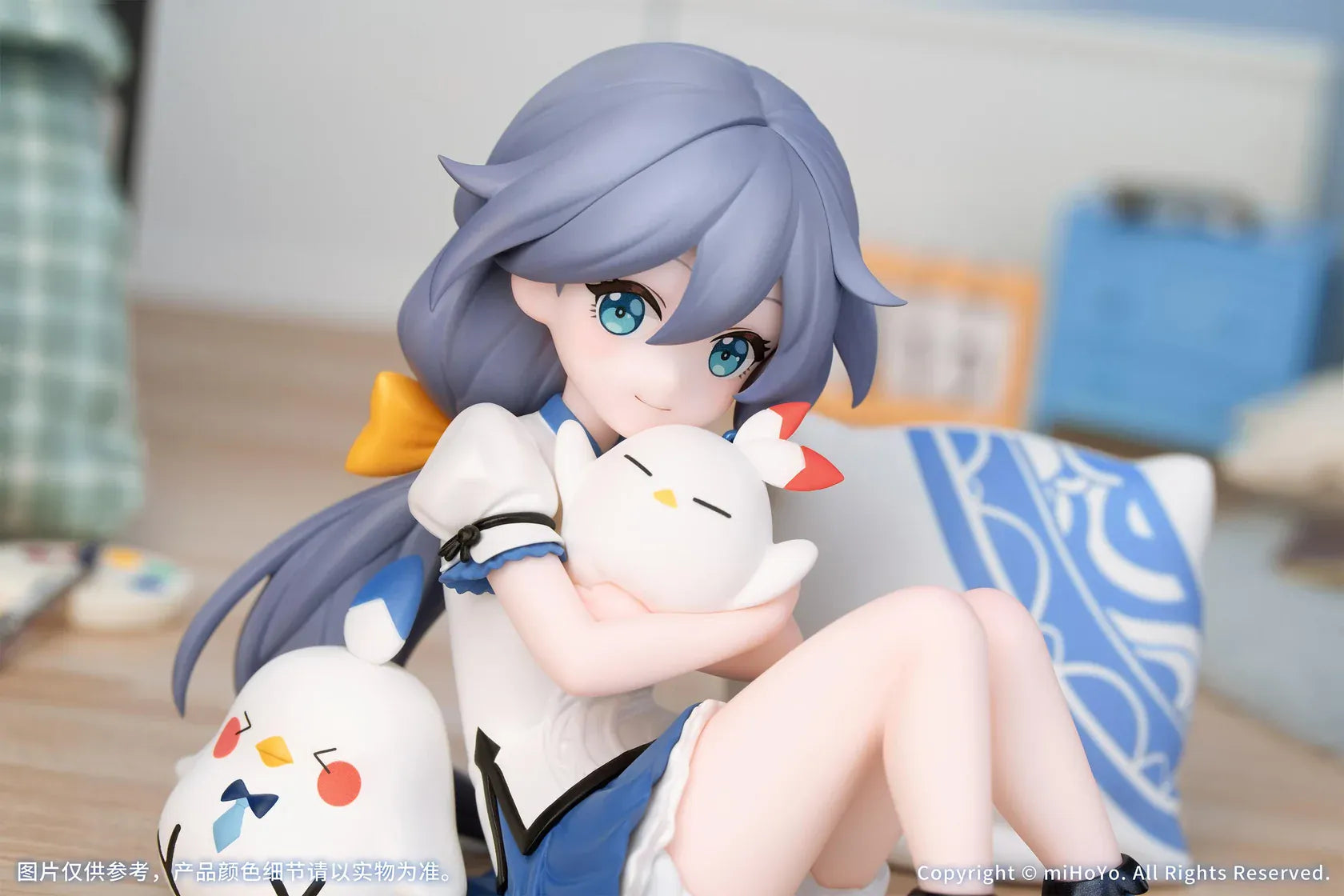 Honkai Impact 3rd Fu Hua Chibi Tea Party anime figure holding a bird plush with matching cushions