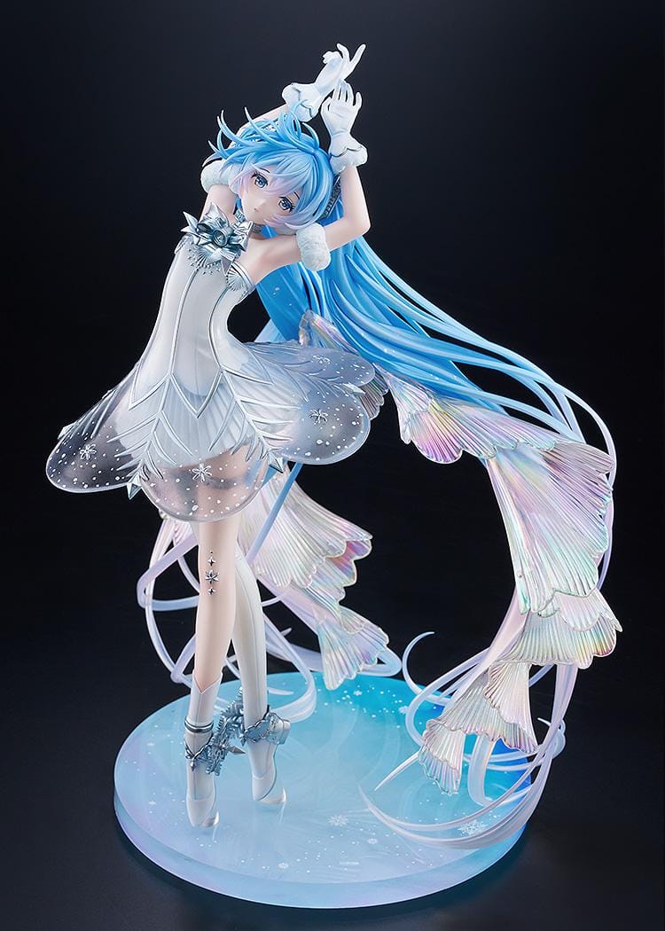 Hatsune Miku G.S. Collection Hatsune Miku Symphony 2025 Sapporo Concert Ver. 1/7 Scale Figure with white outfit, blue twin-tails, and winter-inspired display base