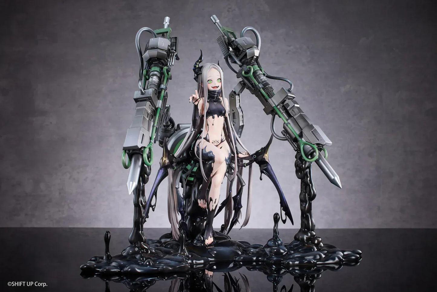 Goddess of Victory Nikke Leviathan Deluxe Edition 1/7 scale figure with large mechanical weapon systems and glossy black effect base