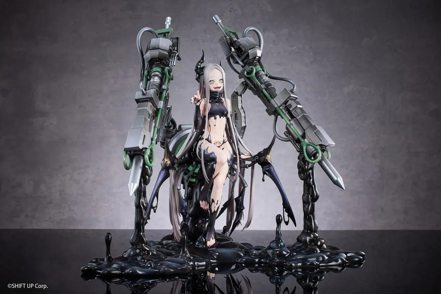 Goddess of Victory Nikke Leviathan Deluxe Edition 1/7 scale figure with large mechanical weapon systems and glossy black effect base