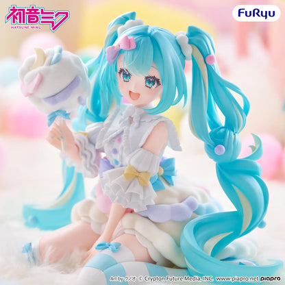 Hatsune Miku melffy Figure Sugar Cloud featuring Miku with bright twin tails, pastel outfit, candy-inspired accessory, and cute seated pose