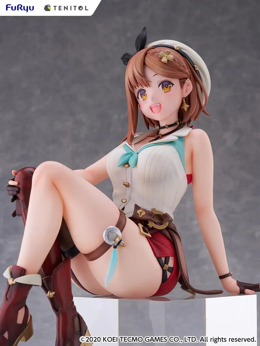 Atelier Ryza 2 Lost Legends and the Secret Fairy Tenitol Reisalin Stout BIG Noodle Stopper Figure seated in signature Ryza outfit with brown boots
