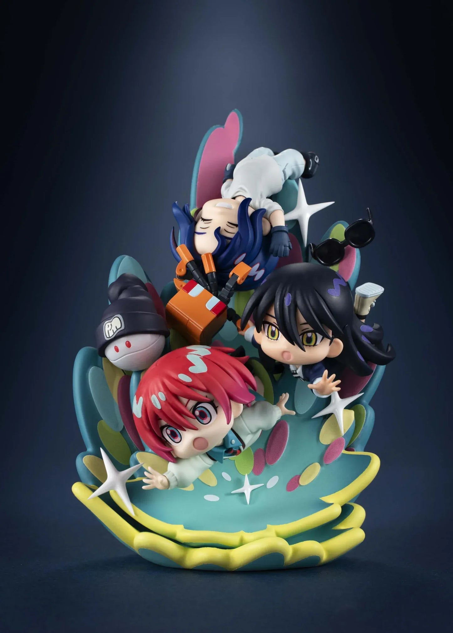 Mobile Suit Gundam GQuuuuuuX FigUnity figure with colorful chibi characters and bonus gift