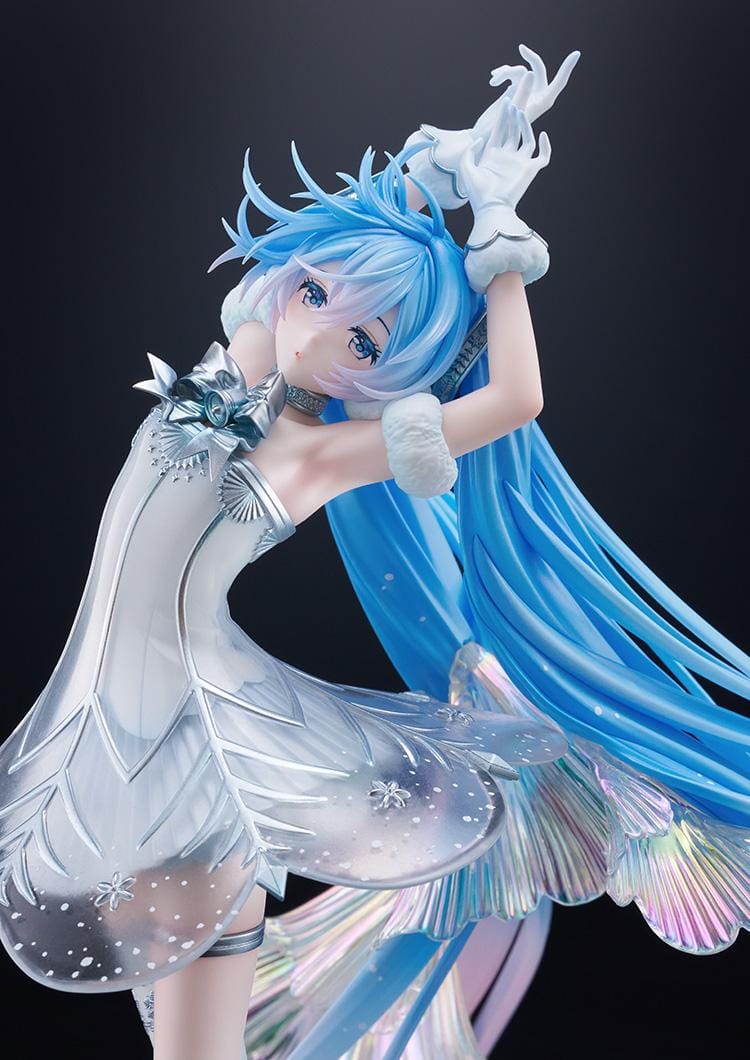 Hatsune Miku G.S. Collection Hatsune Miku Symphony 2025 Sapporo Concert Ver. 1/7 Scale Figure with white outfit, blue twin-tails, and winter-inspired display base