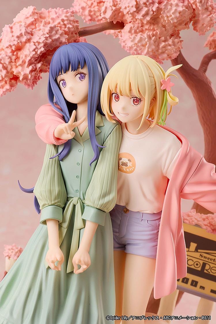 Chisato Nishikigi and Takina Inoue Spring Ver figure under cherry blossom tree with scenic base