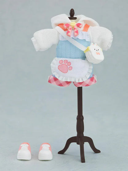 Nendoroid Doll Emily Pawfect Picnic Day Ver articulated figure with pastel outfit