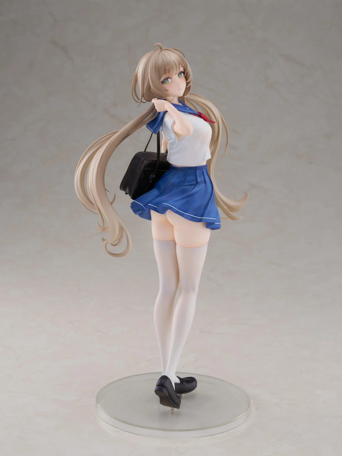 Sakura Momoko Uniform Ver. 1/6 scale figure with long light brown hair, green eyes, a blue-and-white sailor uniform, and a black school bag.