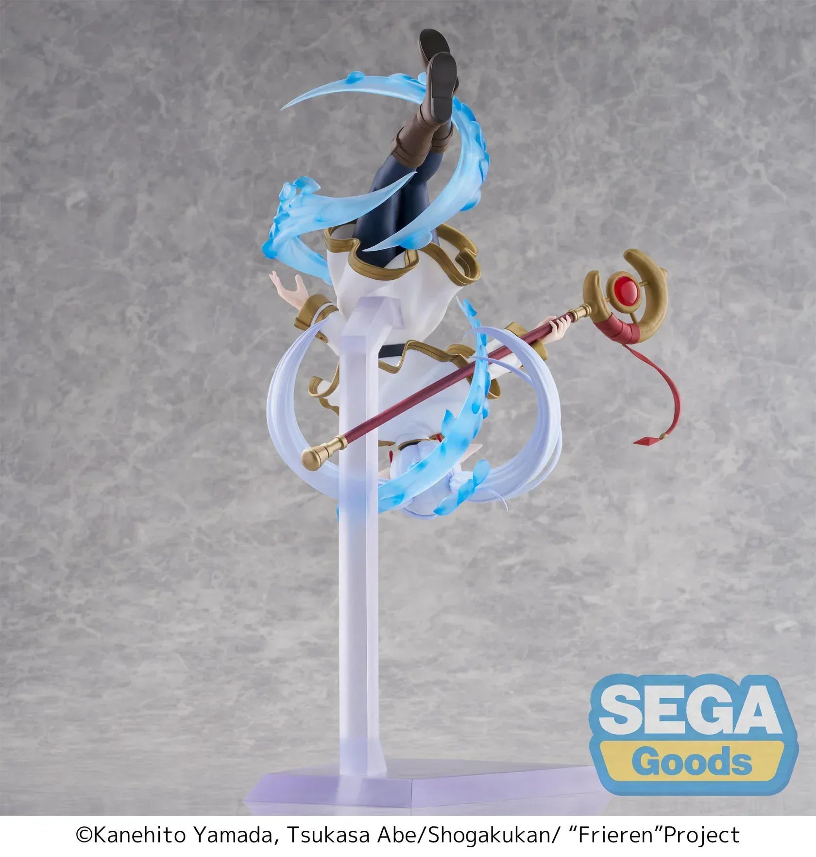 Frieren Beyond Journey’s End FiGURiZMa Frieren Flower Dance figure with dynamic upside-down pose and blue magic effects