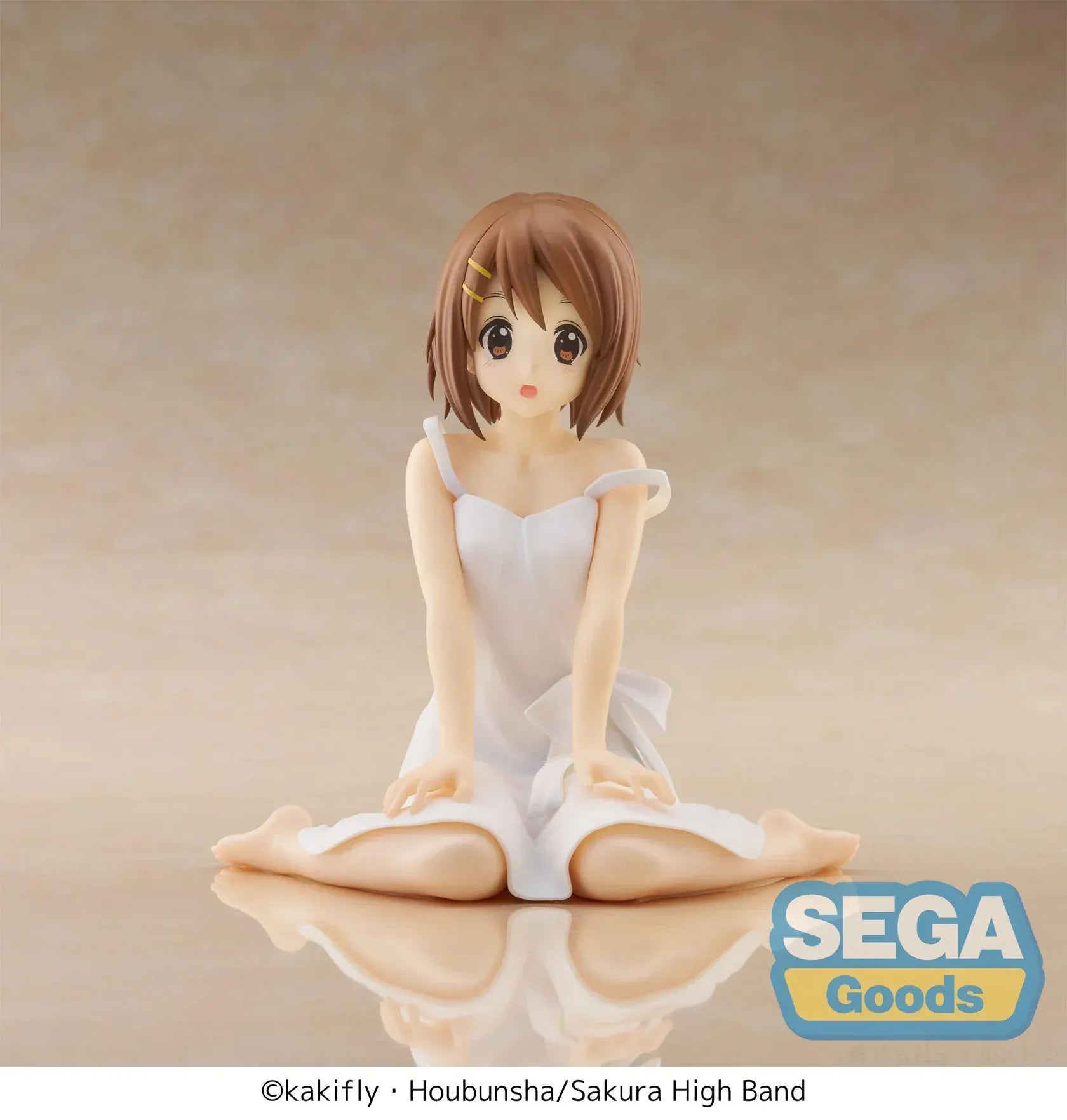 Yui Hirasawa Yumemirize figure seated in white outfit from K-ON! anime