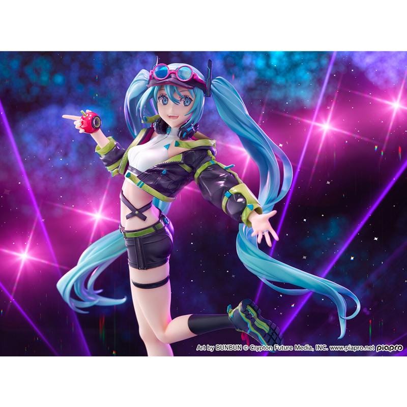 Vocaloid Hatsune Miku Digital Stars 2024 Ver. 1/7 Scale Figure in green and black streetwear with twin-tails and headphones
