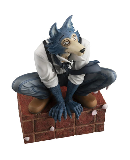 Legoshi Beastars figure rerun seated on brick base with detailed fur and casual outfit