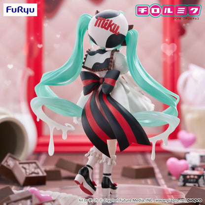 Hatsune Miku x TIROL CHOCO Trio-Try-iT Milk Ver. Figure in chocolate-themed maid outfit holding TIROL block