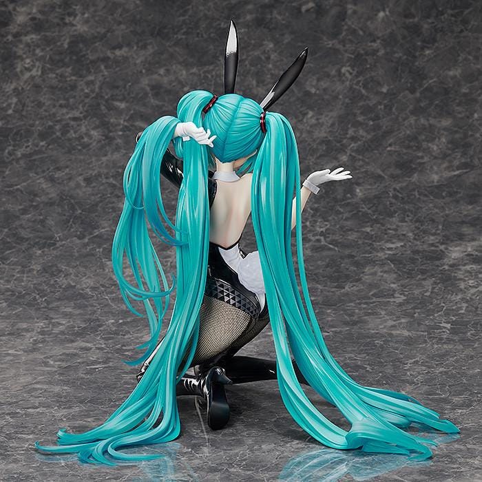 Vocaloid B-Style Hatsune Miku Art by SanMuYYB Bunny Ver. 1/4 Scale Figure Reissue featuring Miku in a black and white bunny outfit with teal twin tails and bunny ears.