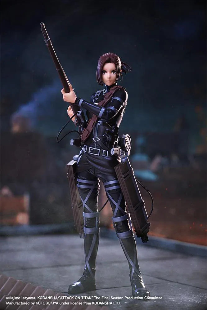Sasha Blouse The Final Season Ver. Oshi Works figure holding a long rifle, wearing a black combat outfit with harness straps and equipment on a black base.