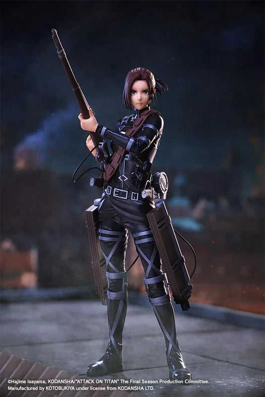 Sasha Blouse The Final Season Ver. Oshi Works figure holding a long rifle, wearing a black combat outfit with harness straps and equipment on a black base.