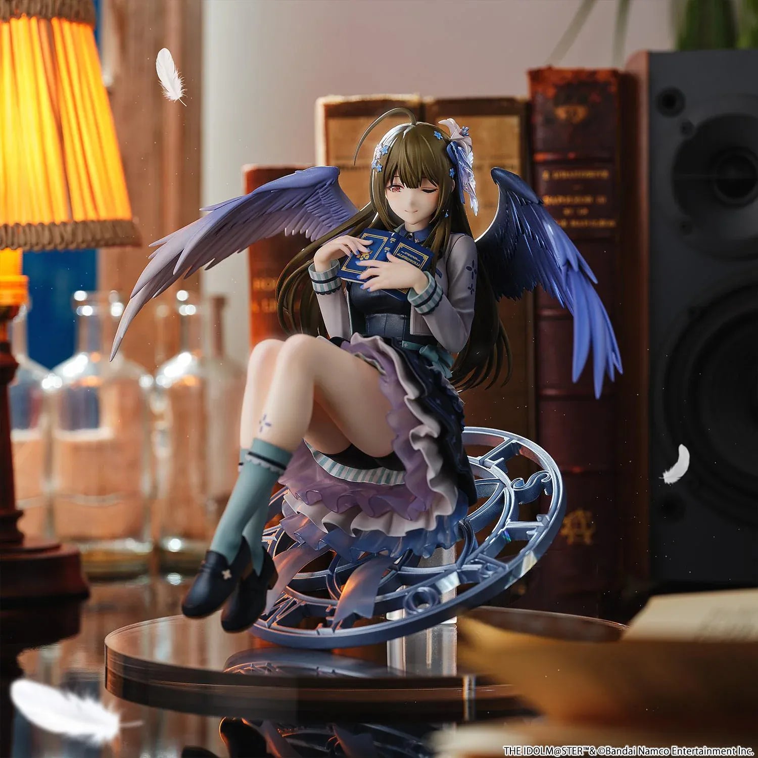 Chiyuki Kuwayama Gardienne White Pearl 1/6 scale figure with wings and elegant seated pose