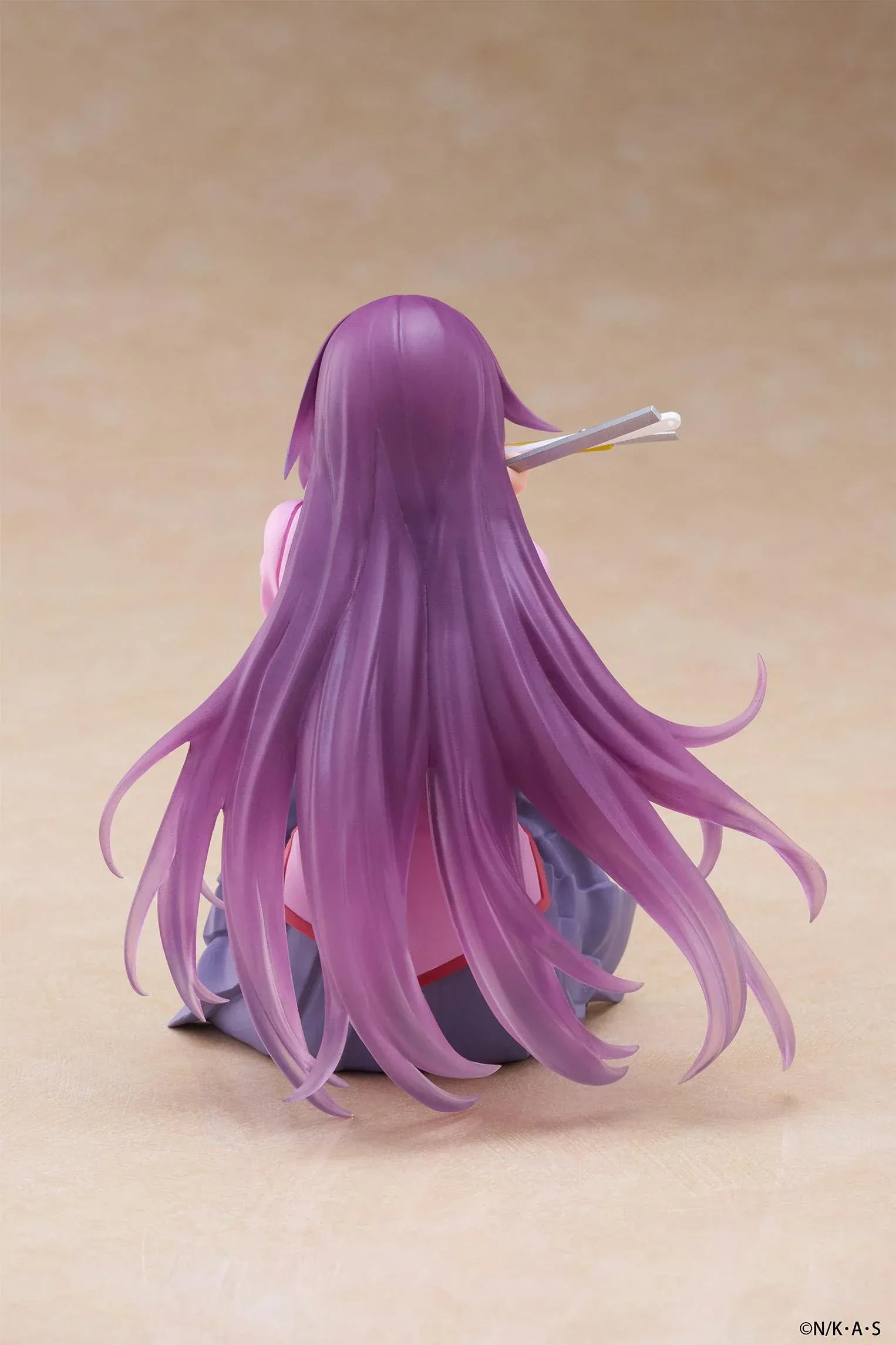 Hitagi Senjougahara Desktop Cute reissue figure from Monogatari Series sitting with stationery accessories