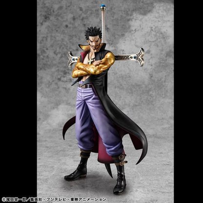 One Piece Portrait of Pirates SA-Limited Dracule Mihawk Ver. R Figure standing with arms crossed and sword on back
