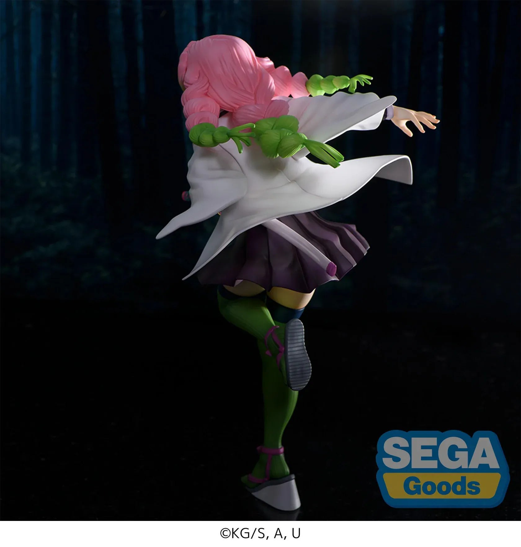 Demon Slayer Kimetsu no Yaiba FiGURiZMa Mitsuri Kanroji Figure Rerelease in dynamic pose with pink and green braided hair