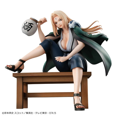 Naruto Shippuden Naruto Gals Tsunade Ver.2 2nd Rerelease figure seated on a bench with green haori, sake bottle, and Katsuyu detail