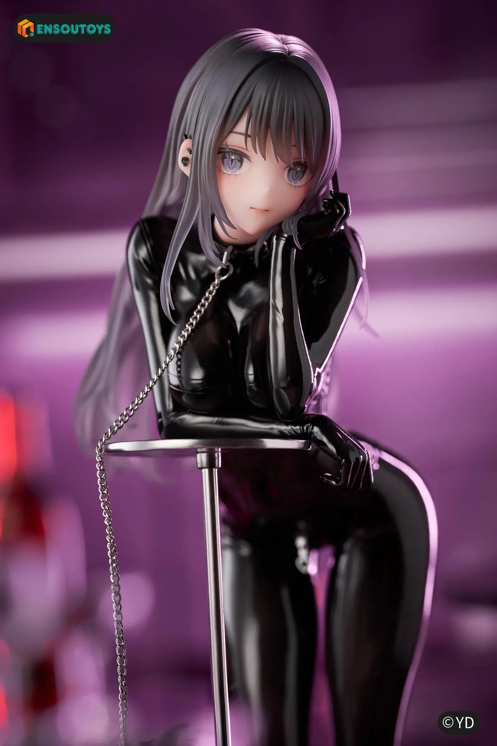 Illustration Dear My Rubber Kurokawa Miu 1/6 Scale Figure featuring Kurokawa Miu with long gray hair, blue eyes, glossy black outfit, chain accessory, and modern display pose.