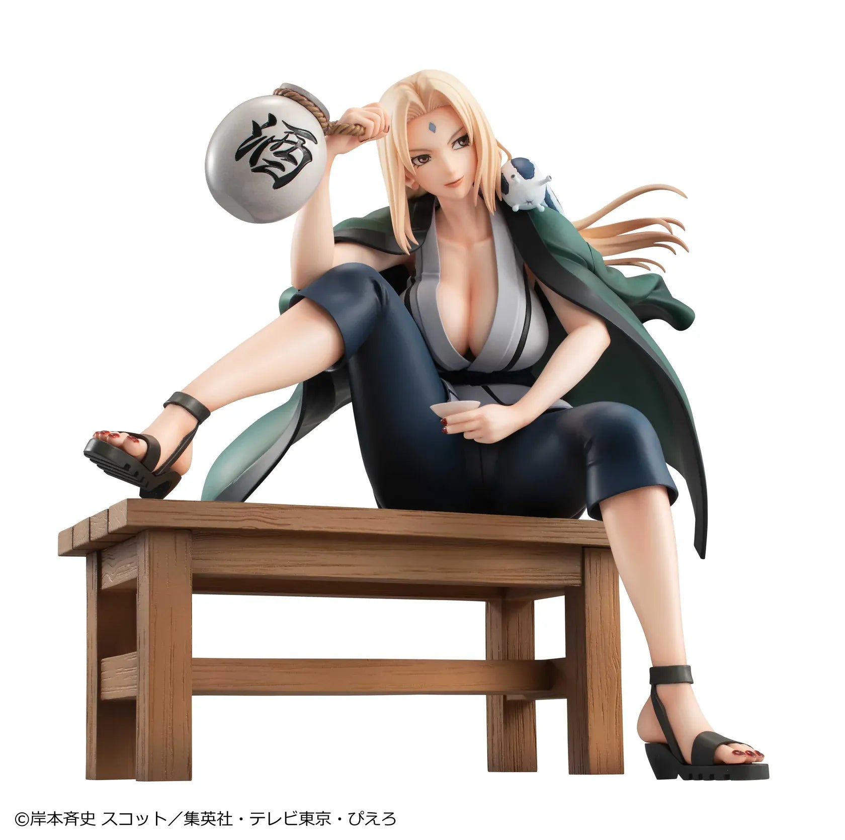 Naruto Shippuden Naruto Gals Tsunade Ver.2 2nd Rerelease figure seated on a bench with green haori, sake bottle, and Katsuyu detail
