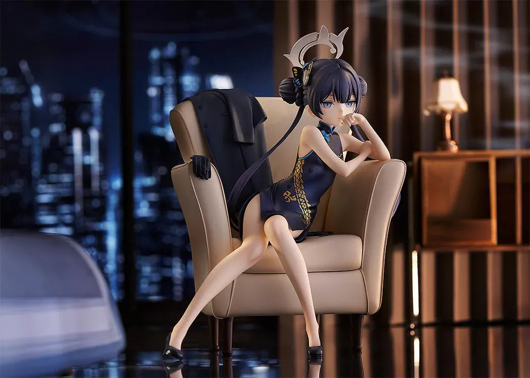 Blue Archive G.S. Collection Kisaki Memorial Lobby Ver. 1/7 Scale Figure seated in an armchair with dark outfit, halo, and blue accents
