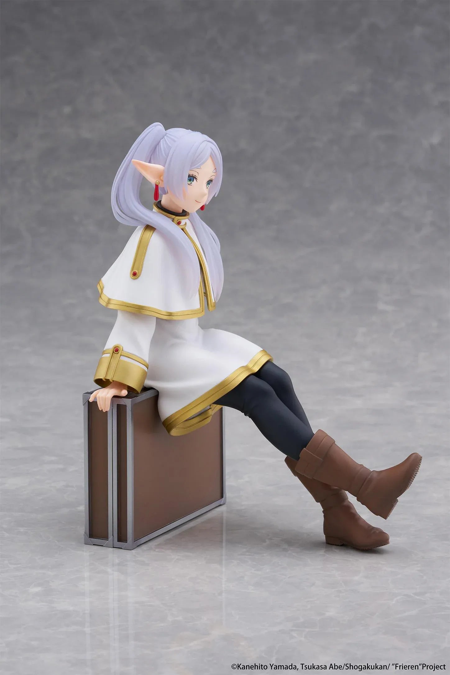 Frieren Desktop Cute trunk case version figure Beyond Journey’s End anime seated collectible