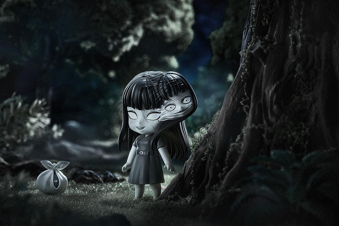 Junji Ito Maniac Nendoroid Tomie chibi horror figure with long black hair and monochrome dress