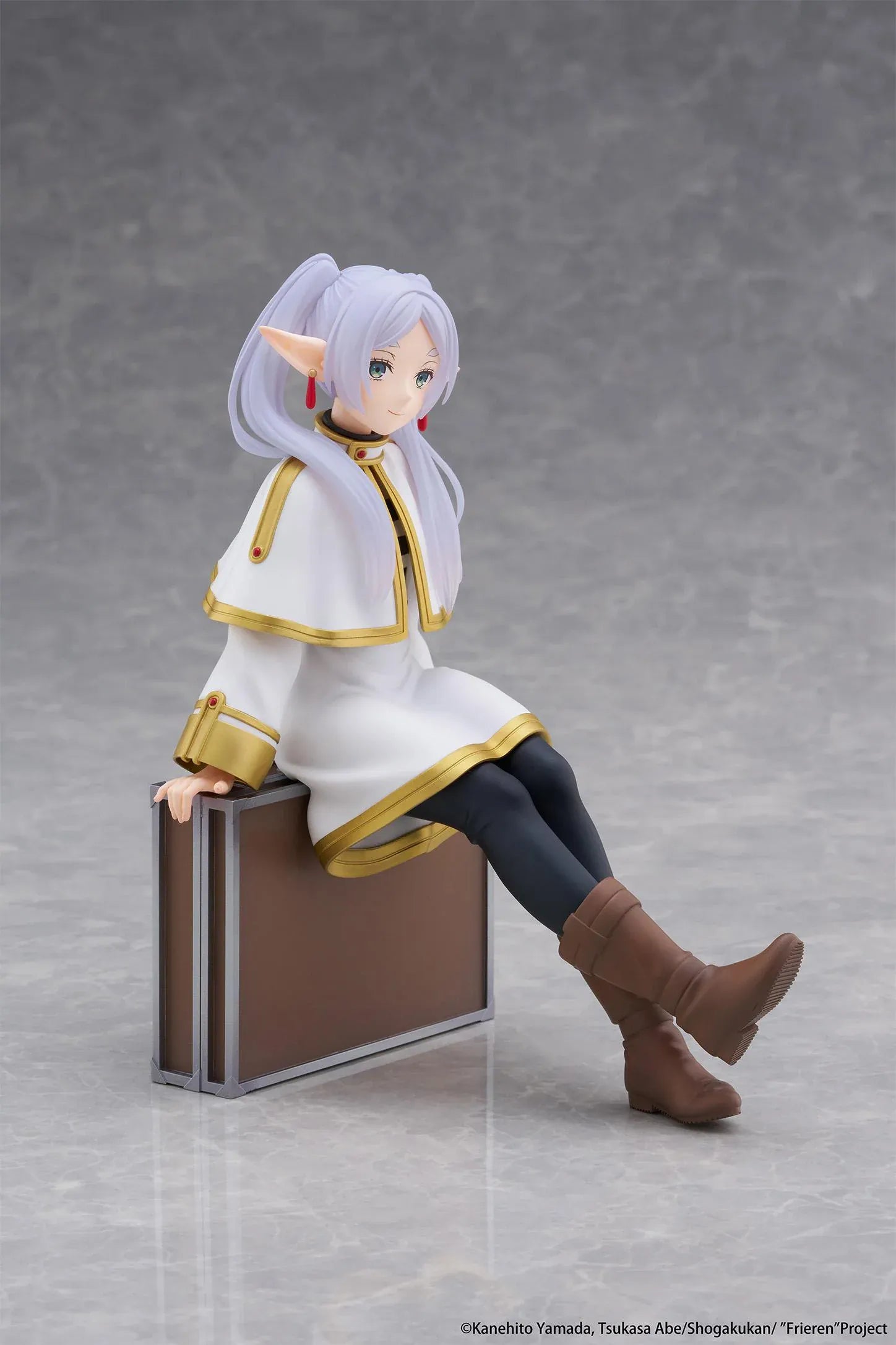 Frieren Desktop Cute trunk case version figure Beyond Journey’s End anime seated collectible