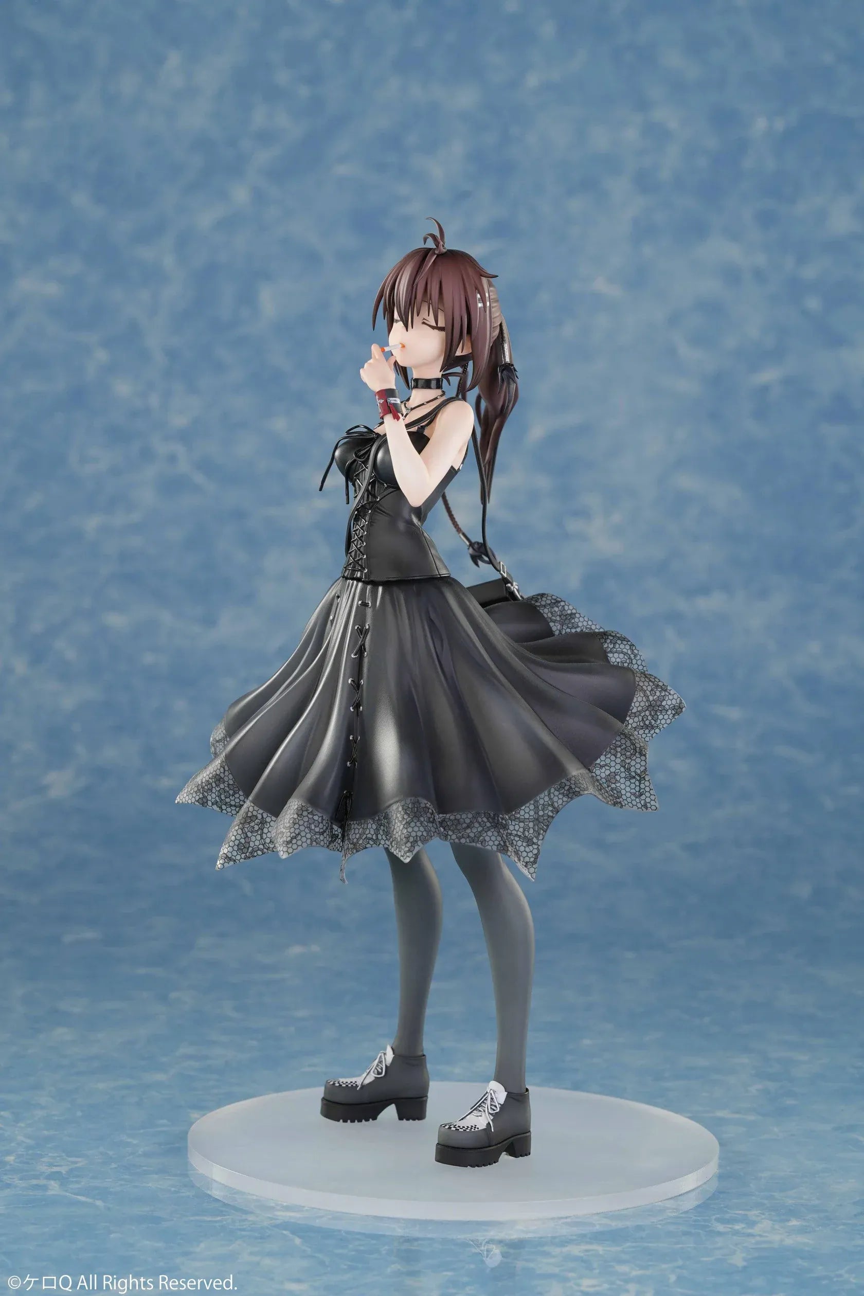 Minakami Yuki Wonderful Everyday Diskontinuierliches Dasein Deluxe Version 1/7 scale figure in a black gothic dress
