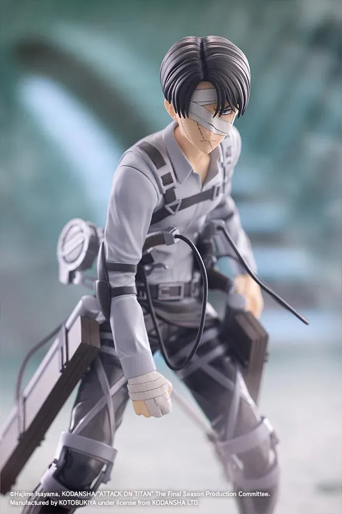 Levi Ackerman The Final Season Ver. Oshi Works figure with facial and hand bandages, a gray shirt, black harness and equipment, on a black base.