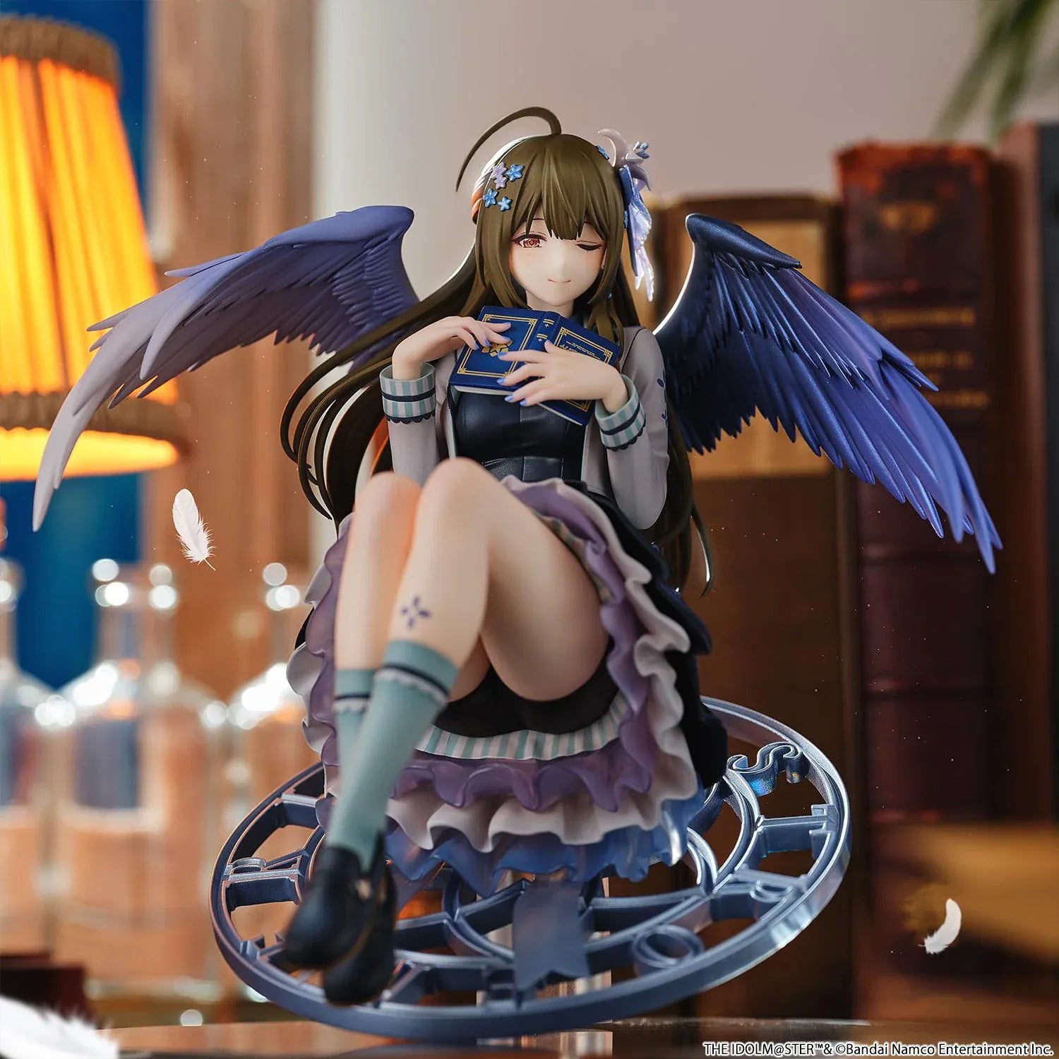 Chiyuki Kuwayama Gardienne White Pearl 1/6 scale figure with wings and elegant seated pose