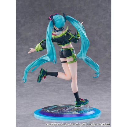 Vocaloid Hatsune Miku Digital Stars 2024 Ver. 1/7 Scale Figure in green and black streetwear with twin-tails and headphones