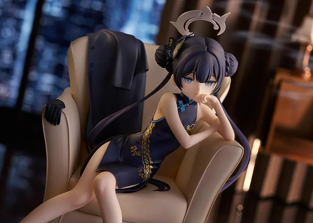 Blue Archive G.S. Collection Kisaki Memorial Lobby Ver. 1/7 Scale Figure seated in an armchair with dark outfit, halo, and blue accents